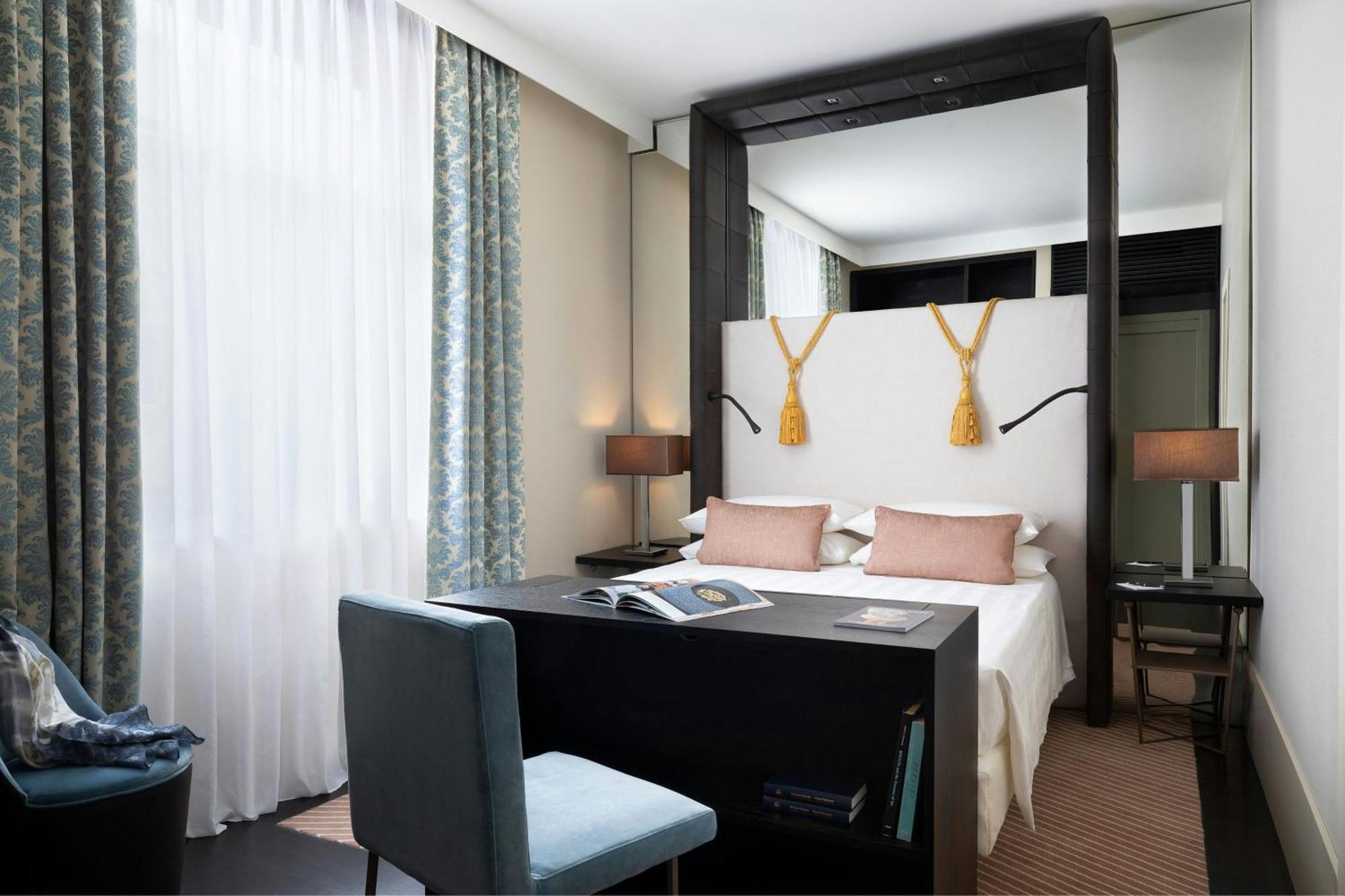 Hotel Sina Bernini Bristol Roma Esterno foto