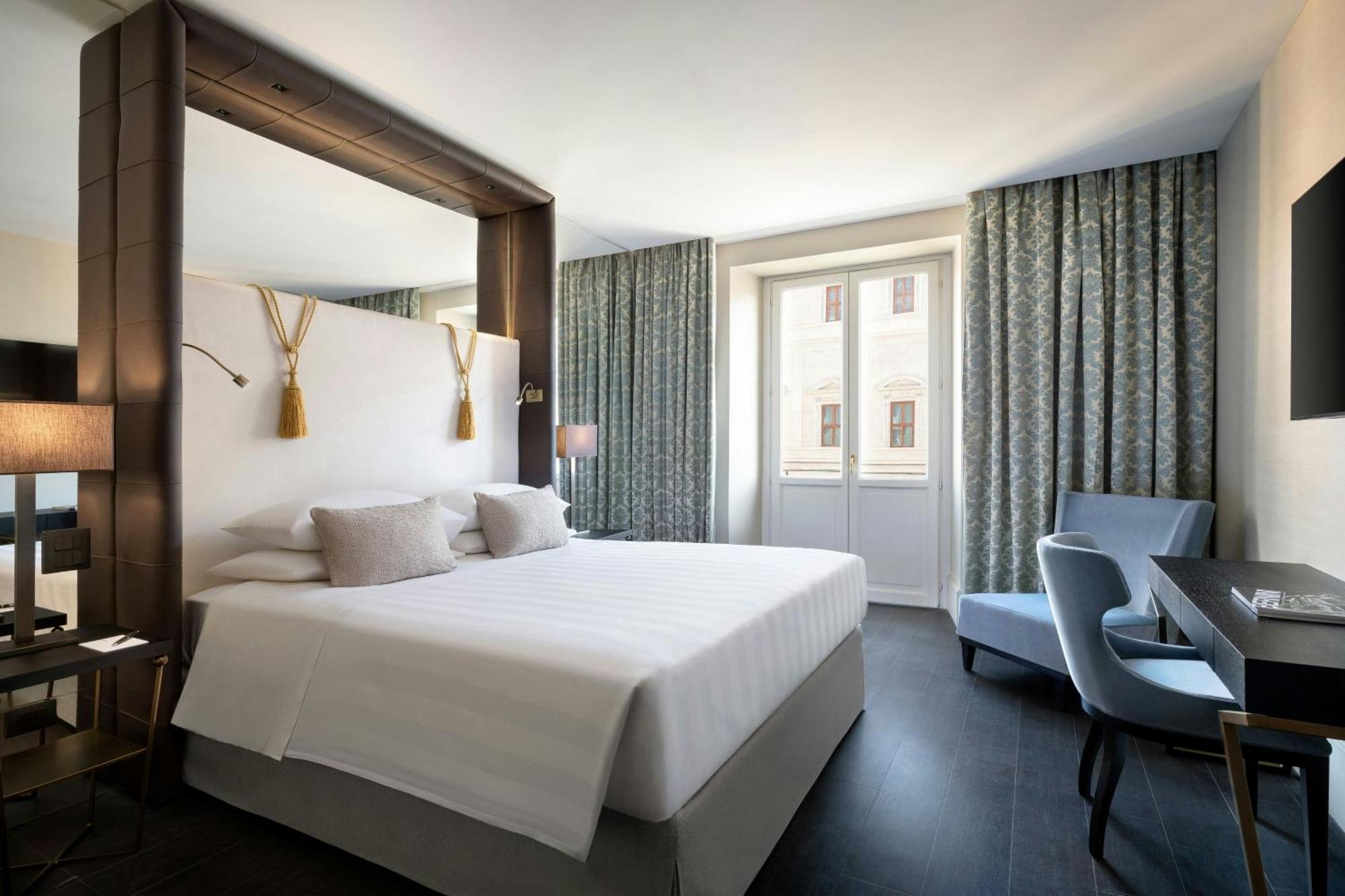 Hotel Sina Bernini Bristol Roma Esterno foto